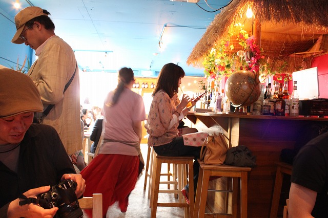 高円寺、「Fucca Fucca (フッカフッカ)」の店内。実は前行った時に撮影したもの。
