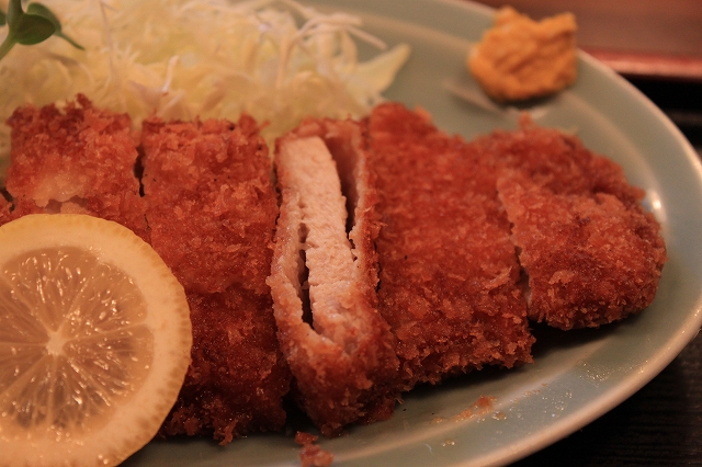 【武蔵野遺産】吉祥寺、「まるけん食堂」のとんかつ