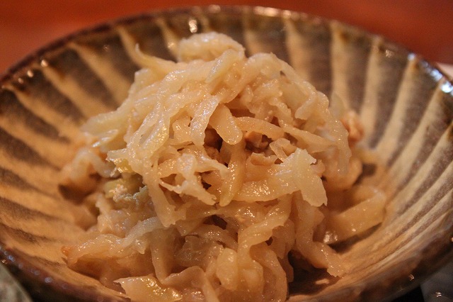 代田橋、「しゃけ小島」の上しゃけ定食といくら丼、極上小鉢