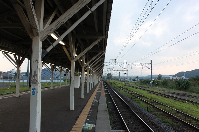 福島県白河市、「茶釜食堂」のまずは駅から