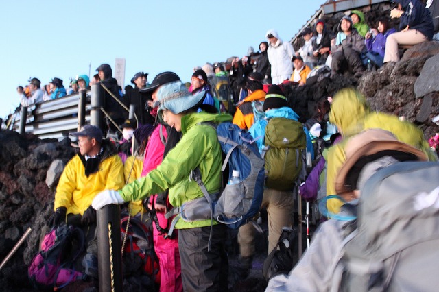 富士山を登ろう2010