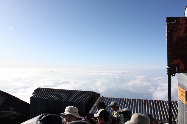 そうだ、富士山を登ろう-まさかの行列