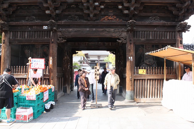 西新井大師、「駄菓子屋もんじゃ」に出会う旅、商売根性